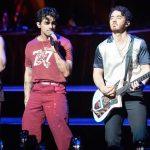 Jonas Bros. restaurant shuts down, joins celebrity failures