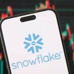 Snowflake stock analyst reveals surprising stock forecast
