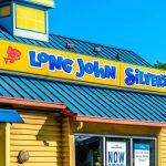 After closing 1,000 restaurants, seafood chain sees clear sailing