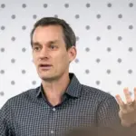 Former Google chief scientist Jeff Dean is raising again for his new AI startup, seeking around a $50 billion valuation