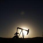 The Loonie Slips Past 1.4150 as US Yields Overpower Oil
