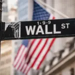 Dow falls 189 points as AI stocks slide and oil prices surge