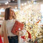 U.S. consumers start holiday shopping early, leaning on buy now, pay later