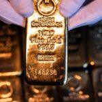 Gold prices break $4,000 as investors brace for crucial test